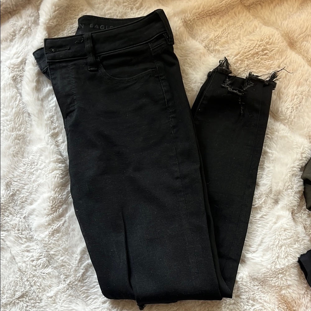 American Eagle Black Distressed Jeans